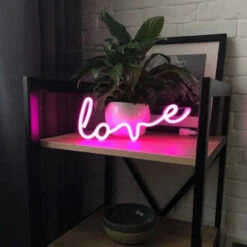 Neon Effect Love Light -Christmas Gifts Store Love2 min 720x 7225fa80 1d81 4a98 9b89 cb58ab3178d5